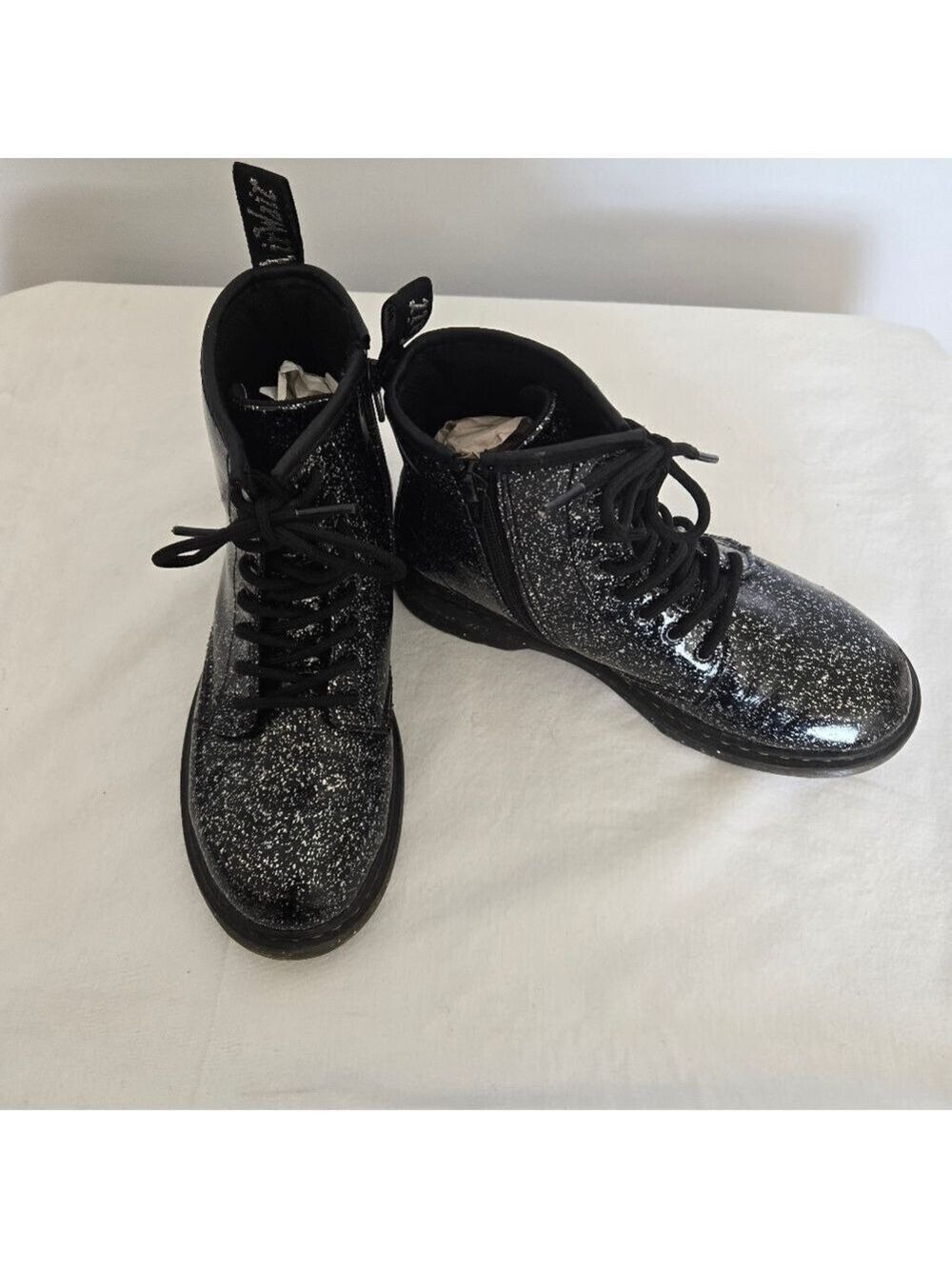 DR. MARTENS '1460' BOOTS COMBAT COSMIC GLITTER BLACK SILVER UNISEX (5W 4M) - Picture 2 of 14